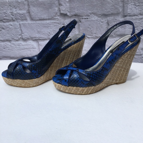 WHITE HOUSE BLACK MARKET Shoes - Like new!  WHBM Platform Wedge